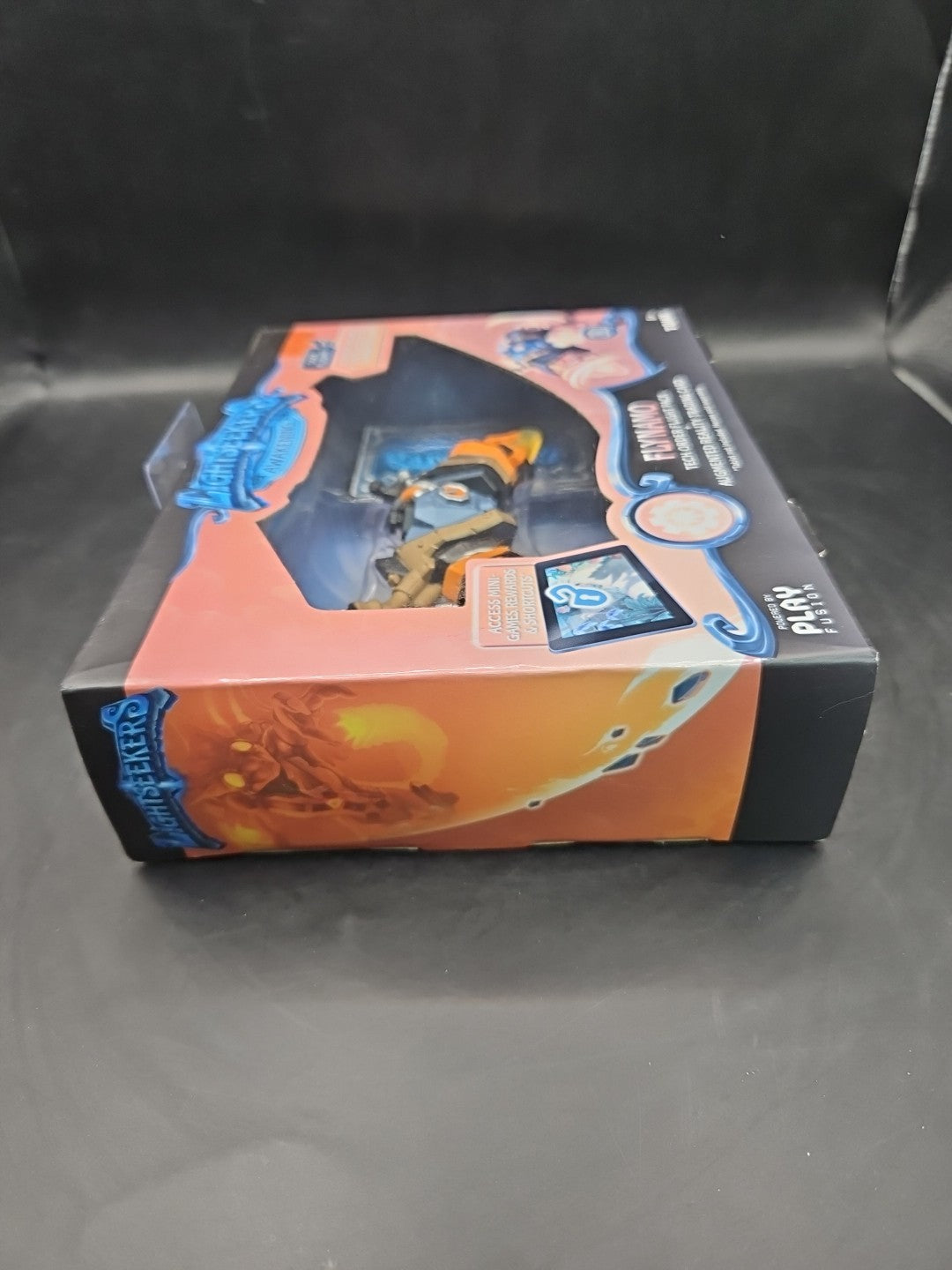 Lightseekers Awakening FLYNAMO Brand New Sealed Box , C2717JNS00 TOMY