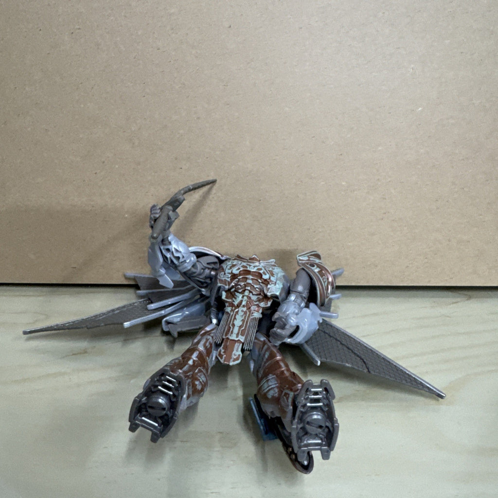 Transformers The Last Knight Delux Skullitron Premier Edition Deluxe Class