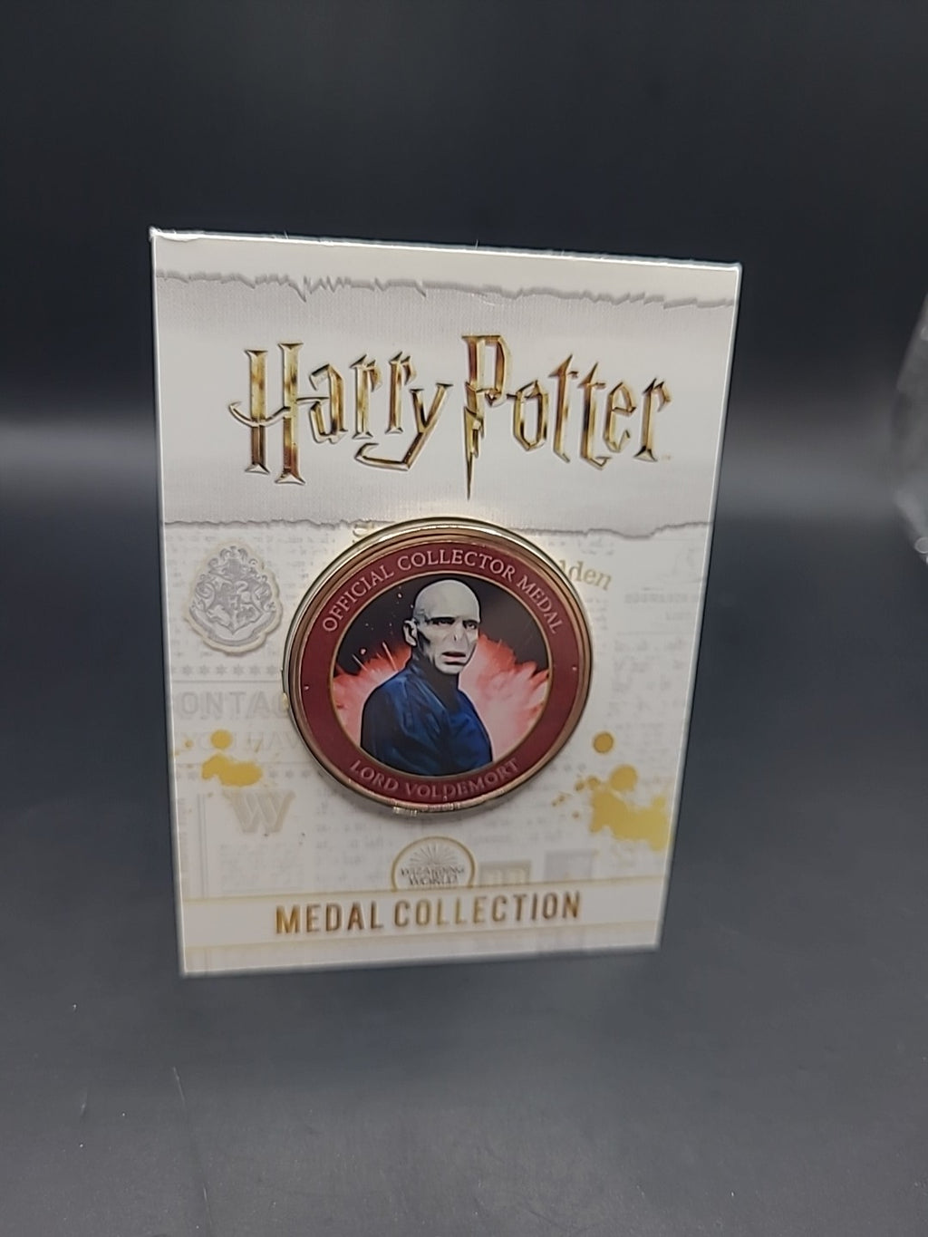Harry Potter Medal Collection: Characters (Red) Lord Voldemort