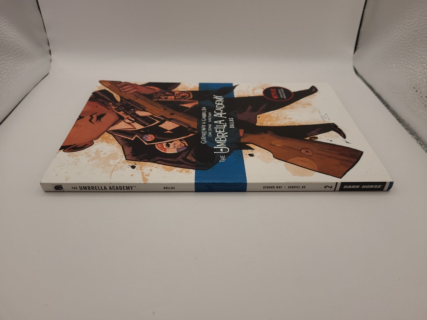 Umbrella Academy Volume 2: Dallas by Gerard Way (2009, Paperback)