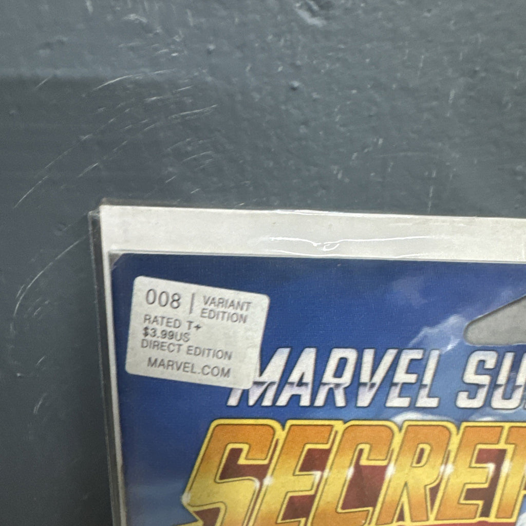 SECRET WARS #8 ACTION FIGURE VARIANT MARVEL COMICS FEBRUARY 2016 <