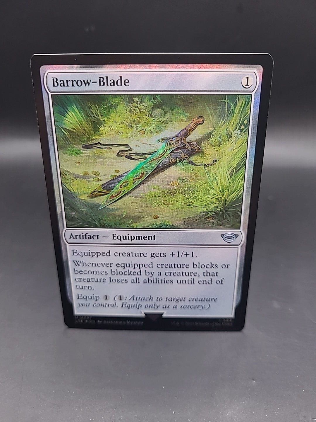 MTG The Lord of the Rings ( Barrow-Blade  ) FOIL 0237