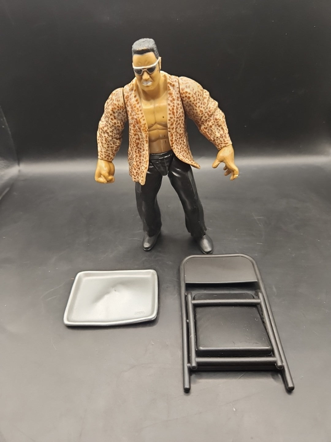 The Rock WWF/WWE Wrestling Figure Jakks 1998