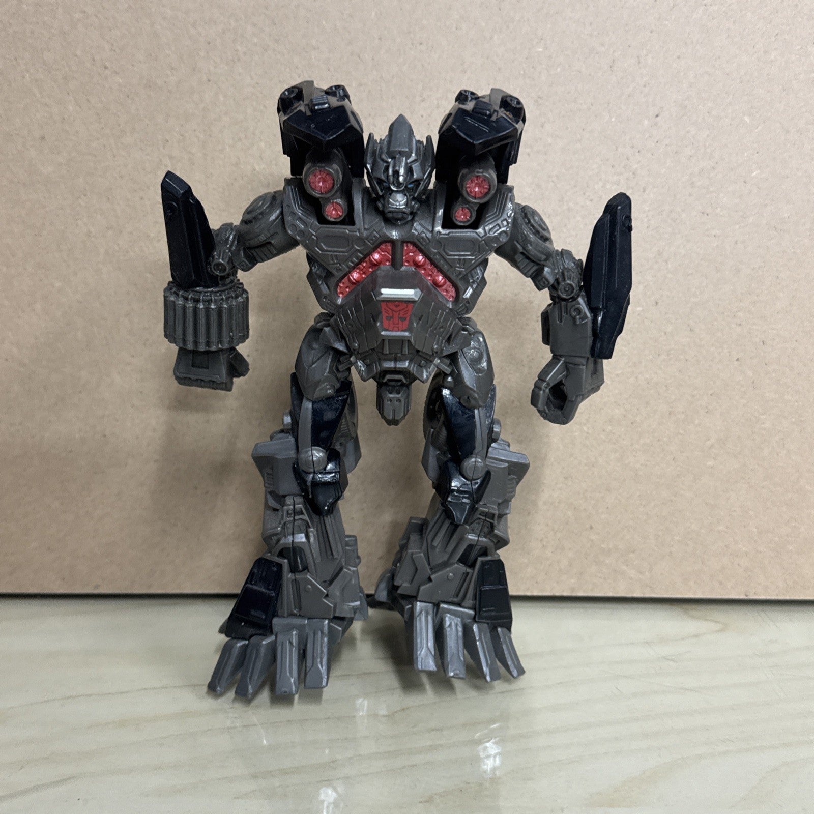 Transformers: Dark Of The Moon - Robo Fighter Action Figures - Ironhide 