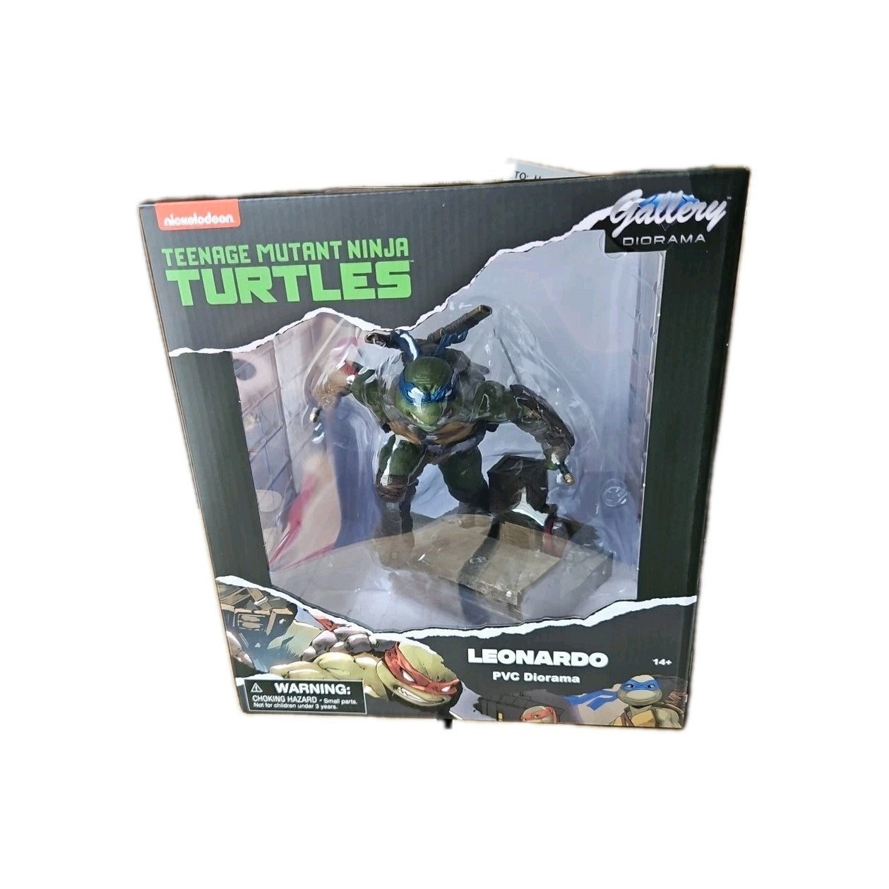 Teenage Mutant Ninja Turtles Leonardo Gallery Diorama Statue Diamond Select