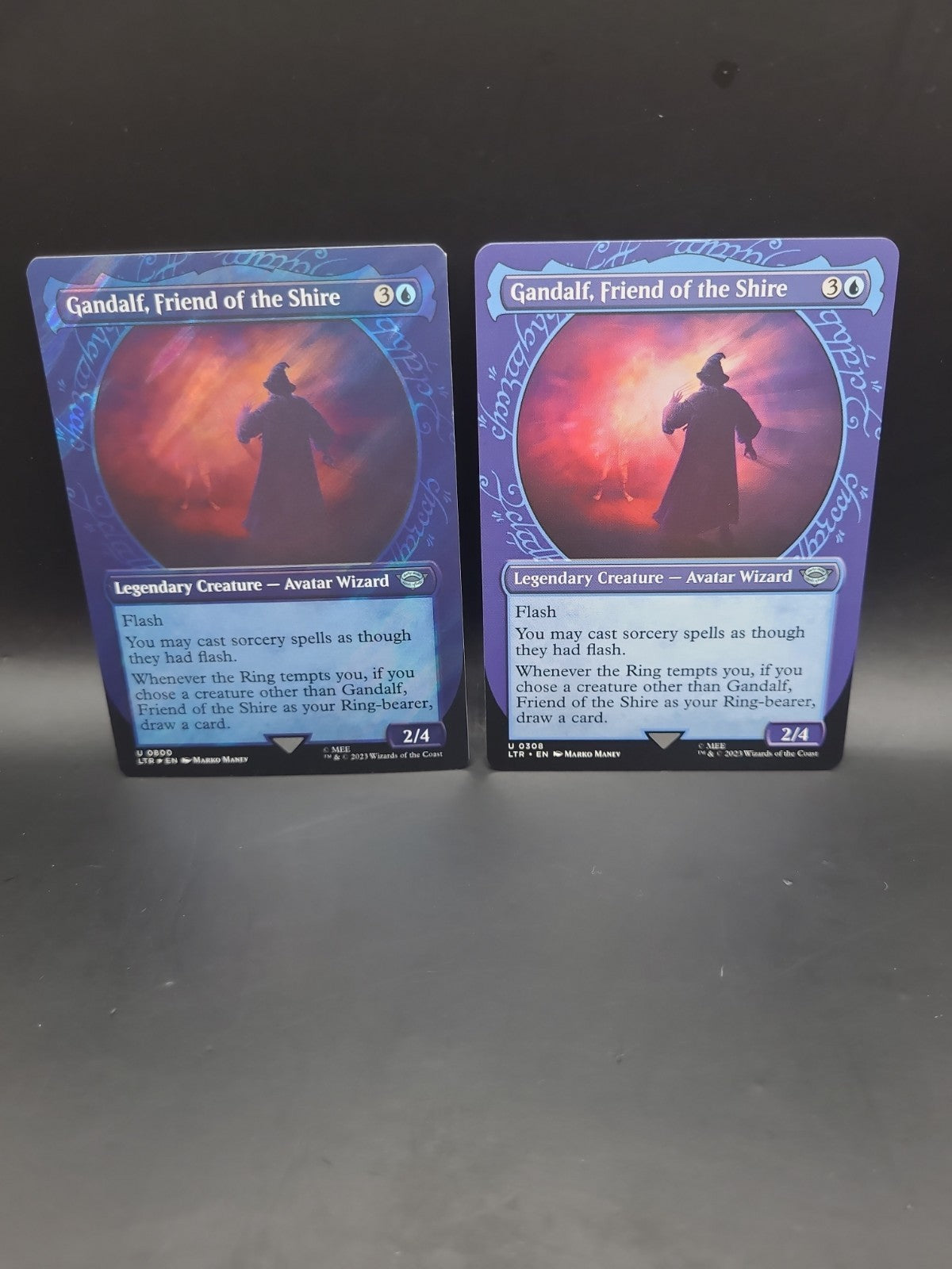 Gandalf, Friend of the Shire NM Showcase Foil & Regular U 800 MTG LOTR