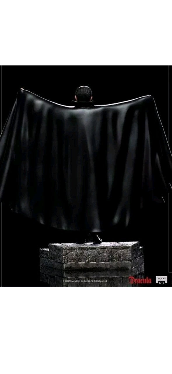 Universal Monsters Dracula 1/10 Scale Statue Iron Studios - Brand New