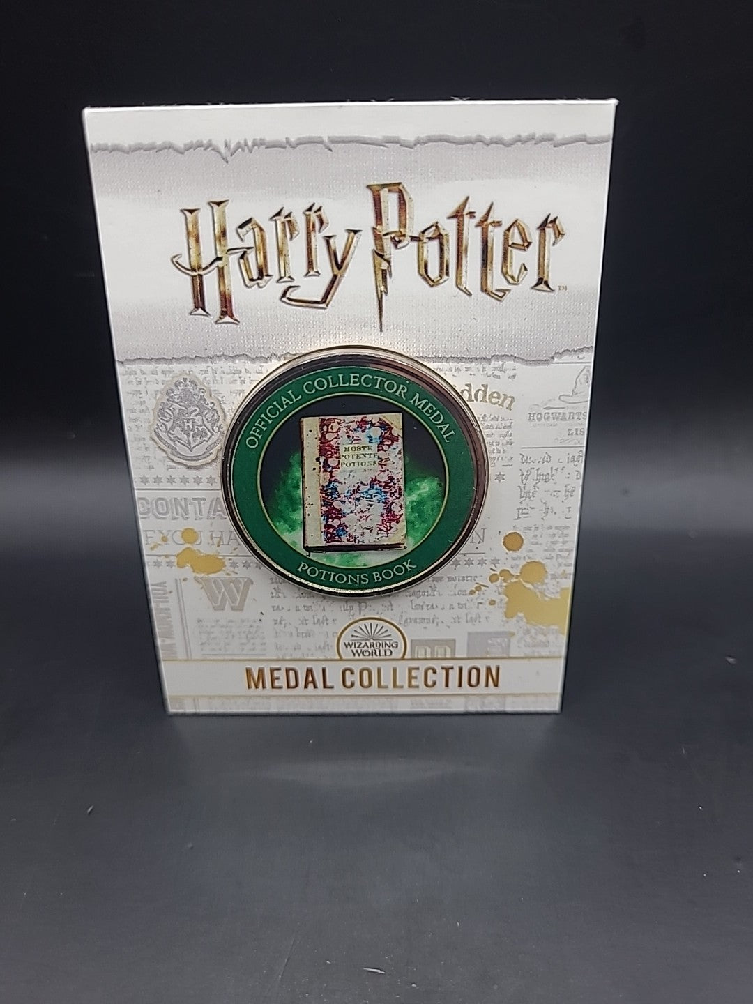 Harry Potter Medal Coin Collection - Artefacts And Spells - Potions Book 