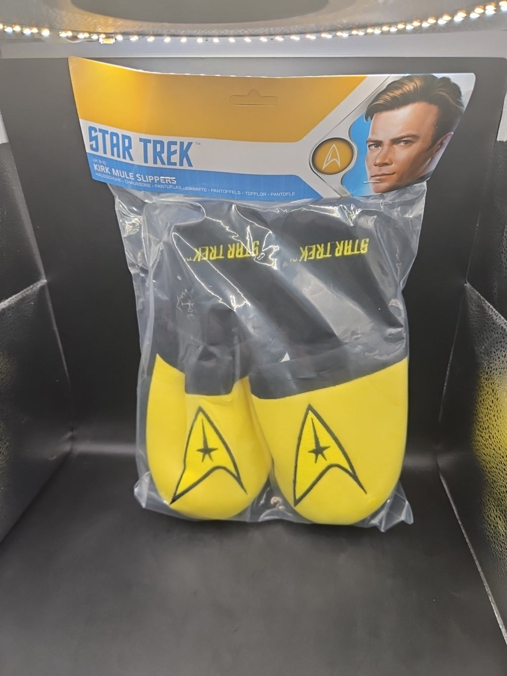 Official Star Trek Kirk Mule Slippers UK 8-10 - Brand New