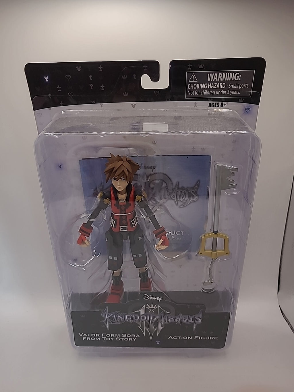Kingdom Hearts III (3) Valor Form Sora Action Figure - Diamond Select Toys