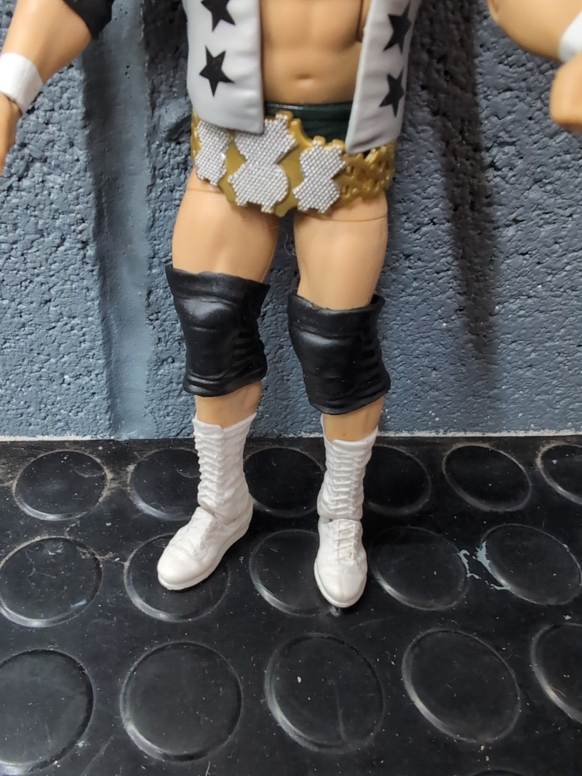 Mattel WWE Monday Night Wars - The Ringmaster Wrestling Figure