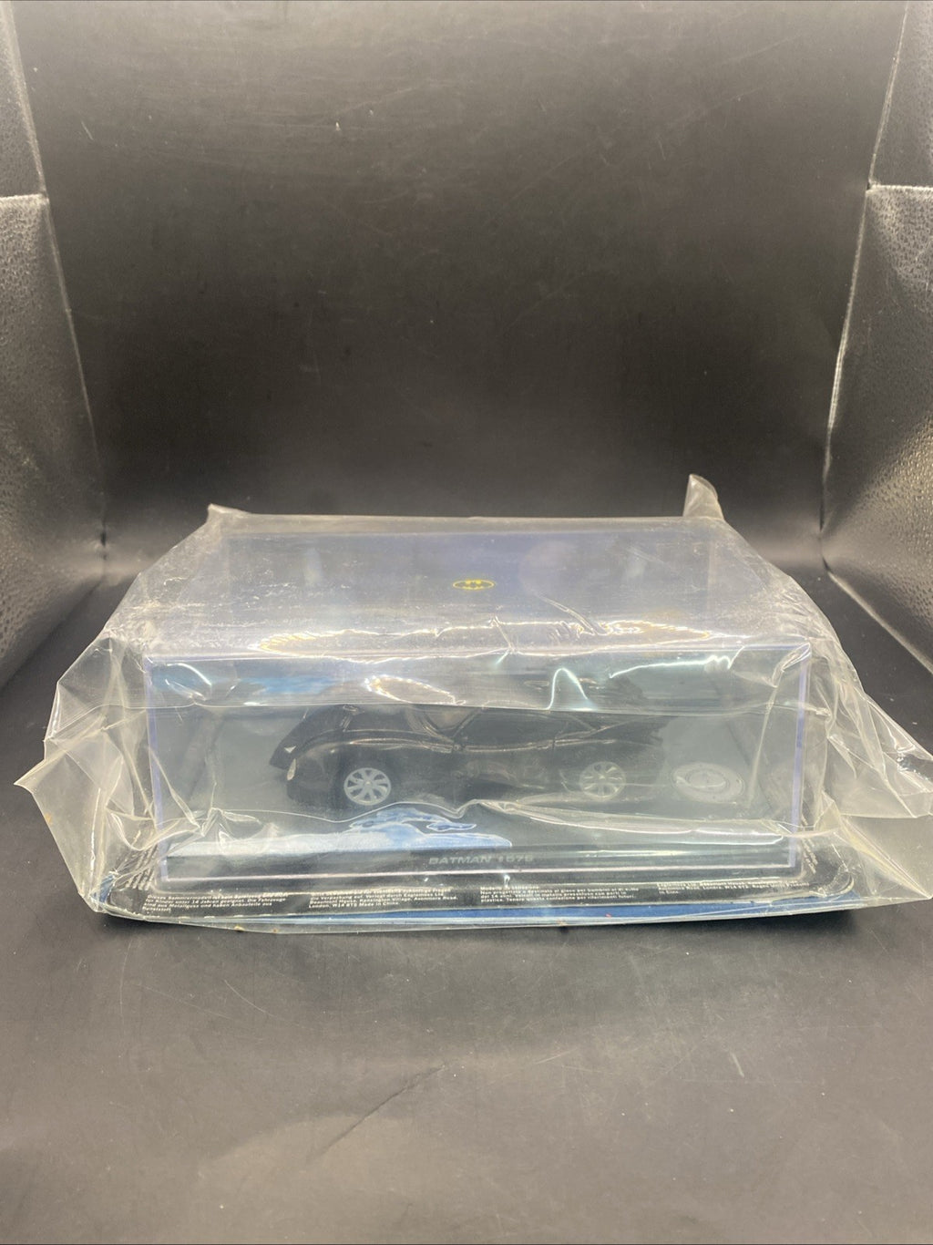 BATMAN  EAGLEMOSS AUTOMOBILIA DETECTIVE COMICS #575 DIECAST BATMOBILE 