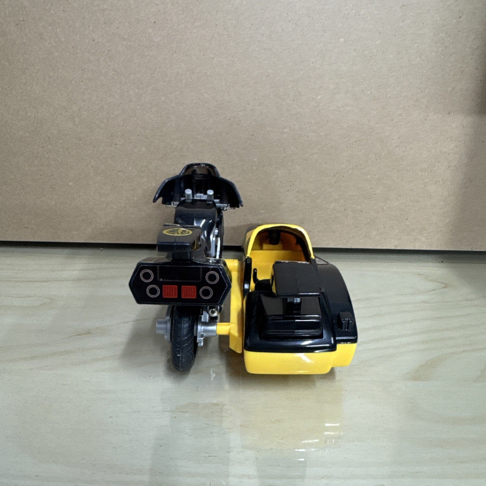 Bandai Power Rangers Mammoth Battle Bike