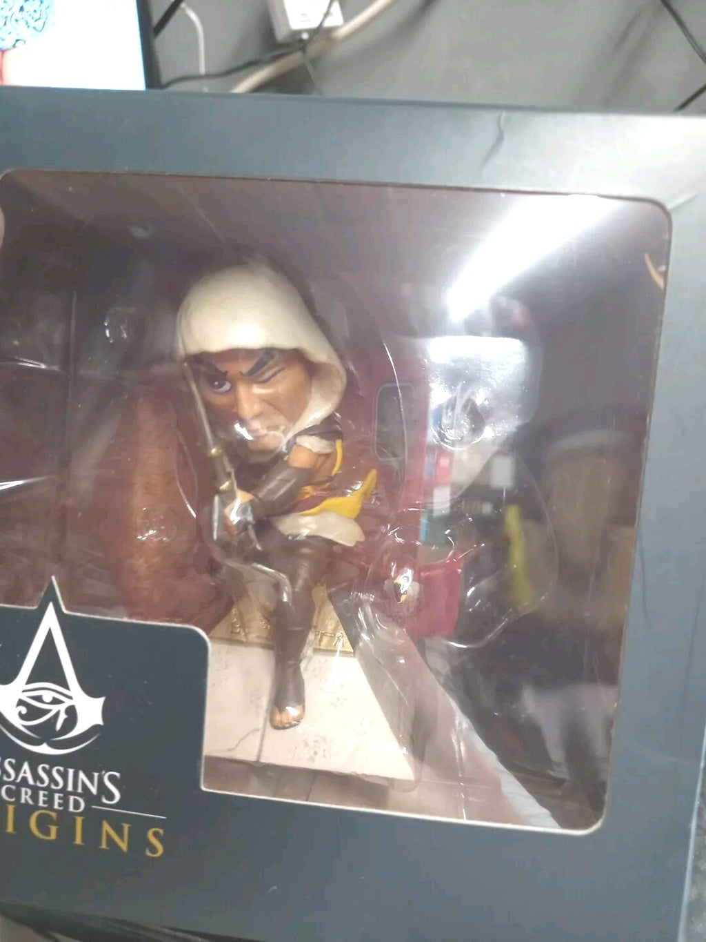 Assassin's Creed Origins Bayek Boxed Statue Loot Crate Screen Shots (S5)