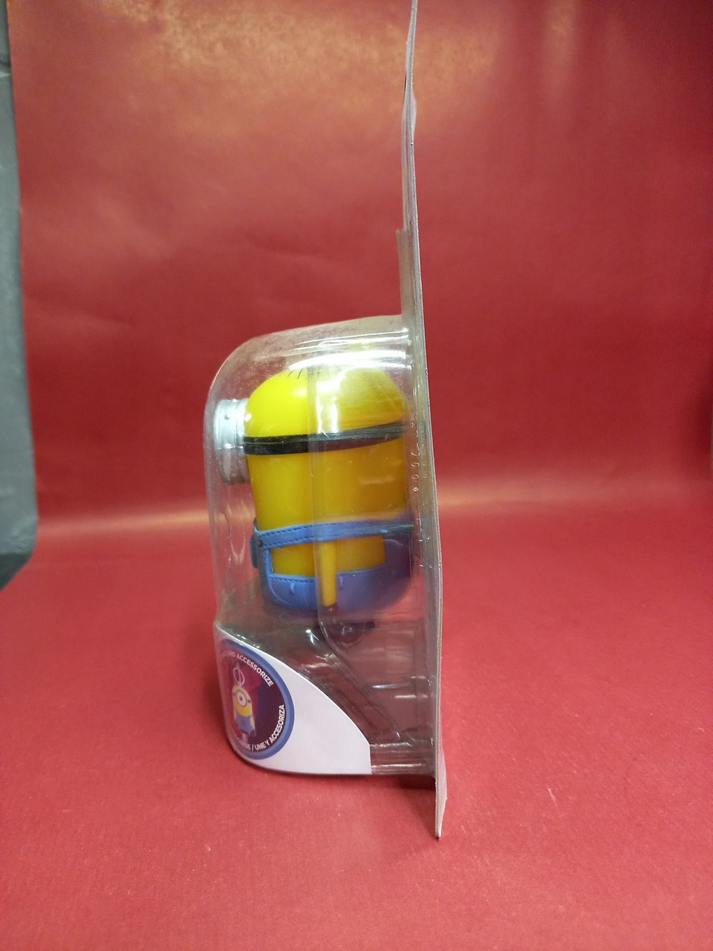 Despicable Me Character Lite Stuart.  Read Description 