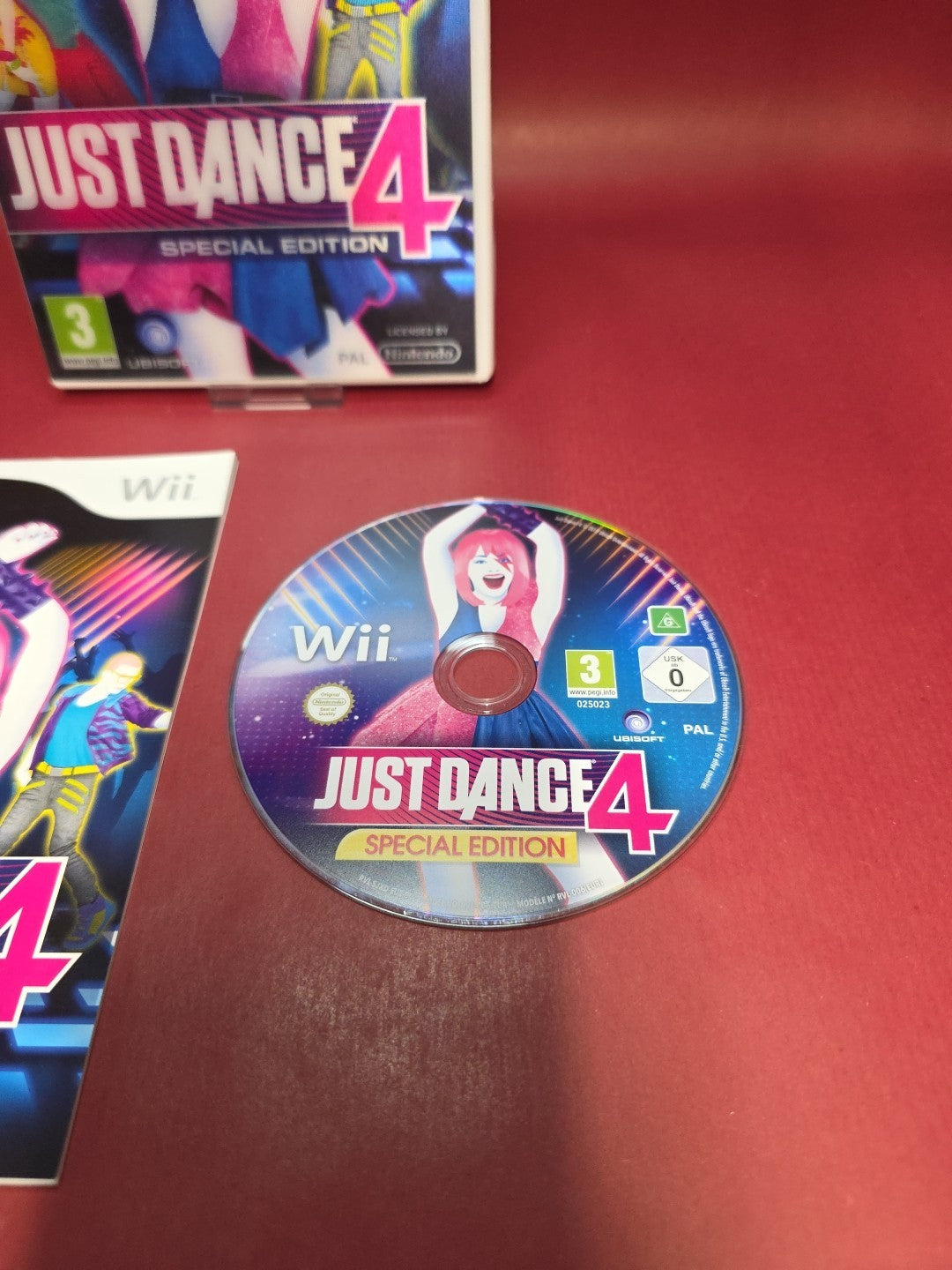 Just Dance 4 Special Edition Nintendo Wii Video Game Manual PAL Lenticular 