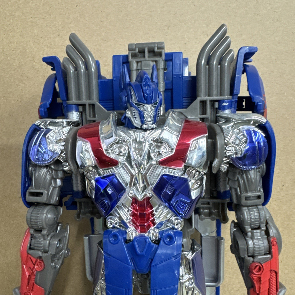 Optimus Prime Transformer 2013 Hasbro Tomy 11" Action Figure