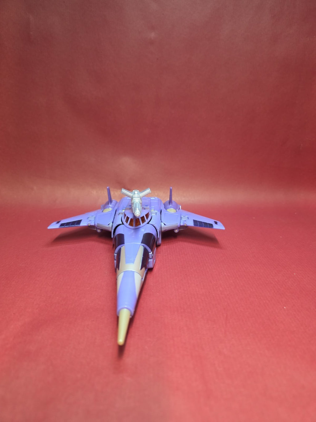 Transformers Kingdom Voyager Class Cyclonus