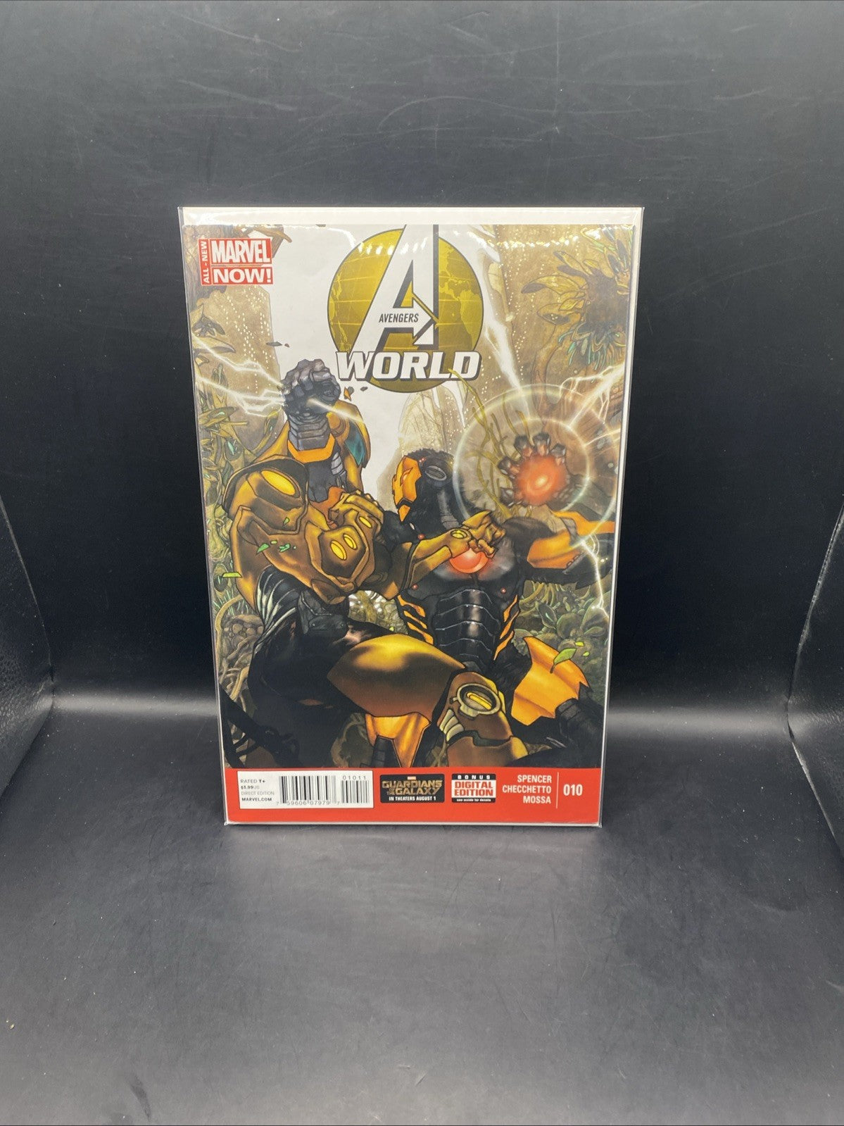 MARVEL COMICS AVENGERS WORLD #10 SEPTEMBER 2014 FAST P&P SAME DAY DISPATCH