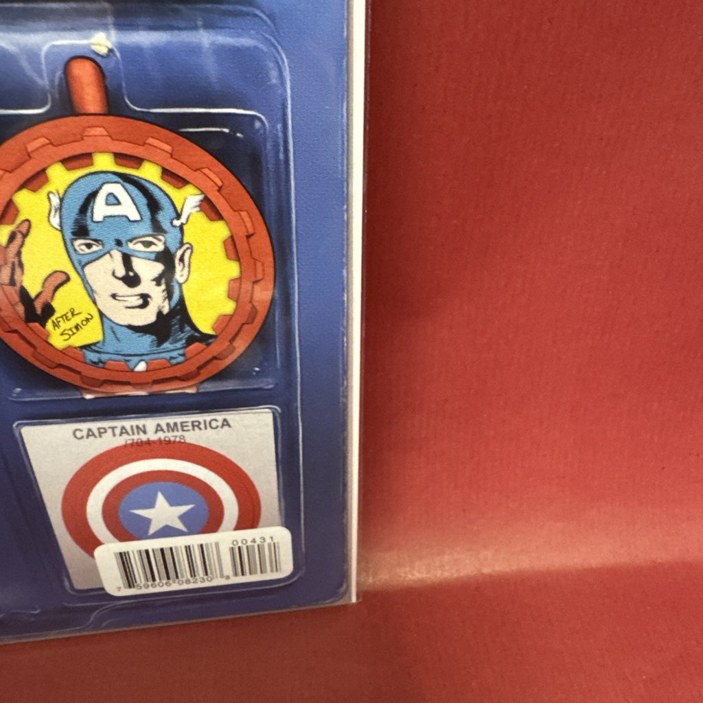 2015 Marvel Secret Wars Comic #4 Captain America Action Figure Variant Cover
