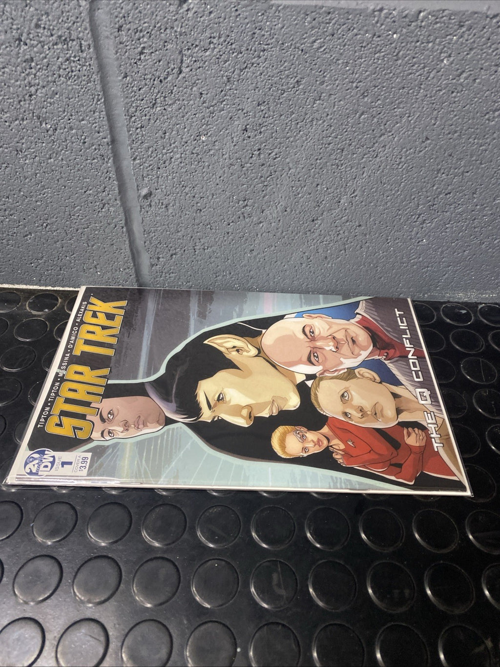 Star Trek: the Q Conflict #1 (IDW Publishing January 2019)