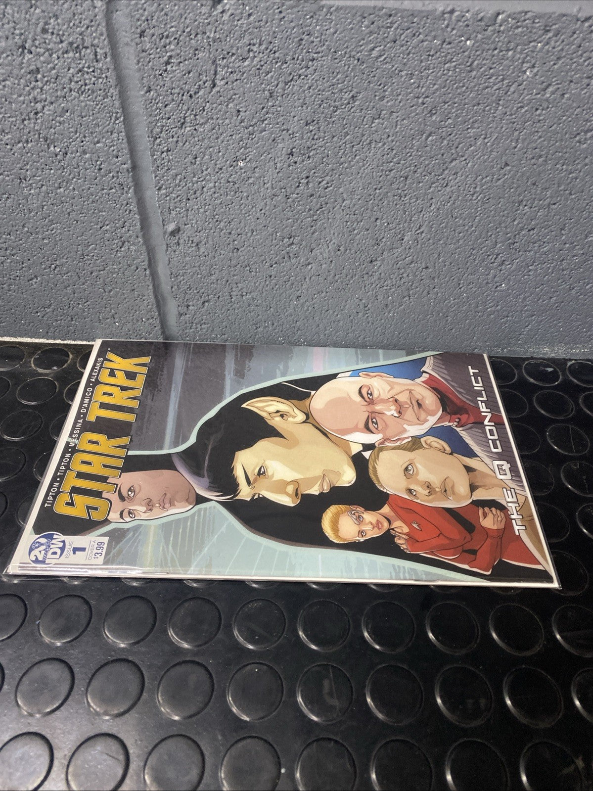 Star Trek: the Q Conflict #1 (IDW Publishing January 2019)