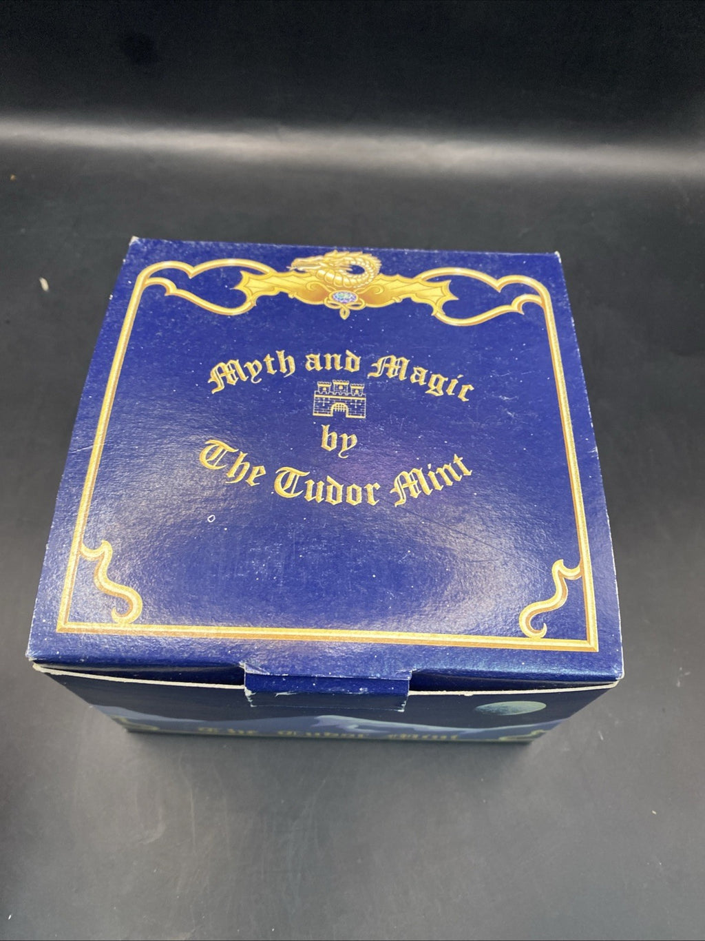 The Cauldron Of Light 3006 Myth & Magic Tudor Mint Boxed