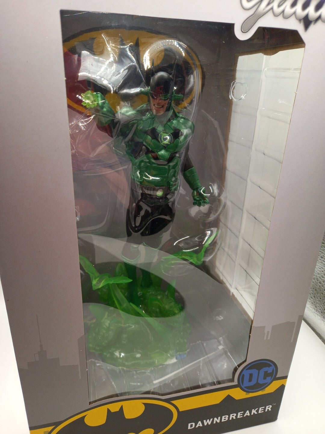 DC Batman Dawnbreaker 9" Action Figure Statue Diamond Select Gallery