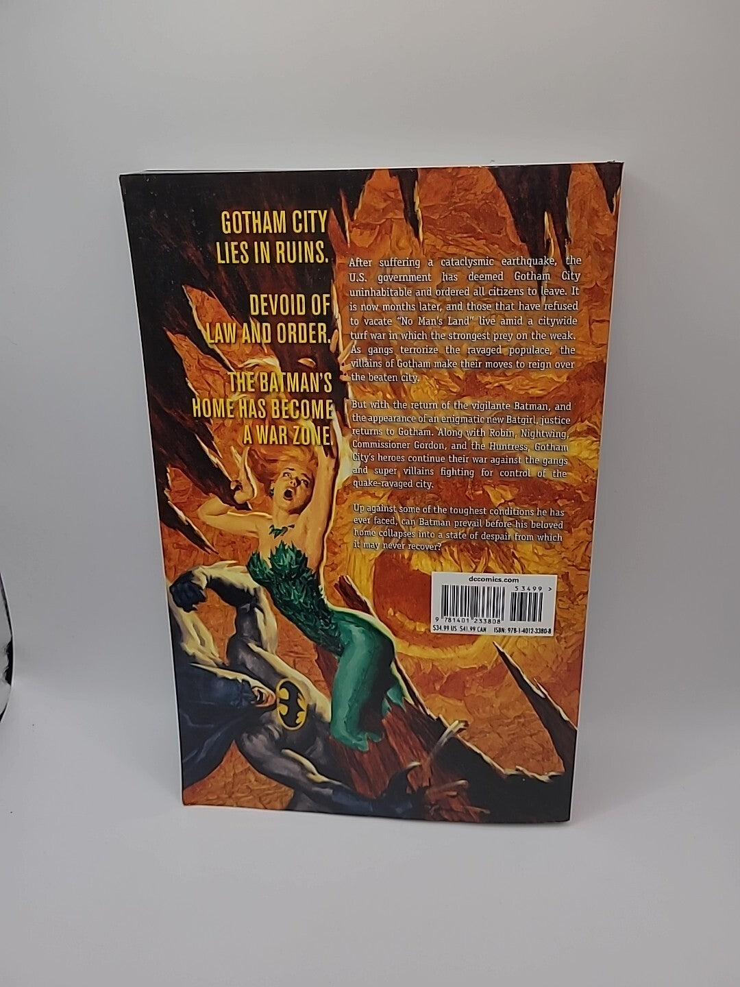 Batman: No man’s land: volume 2 Paperback Graphic Novel