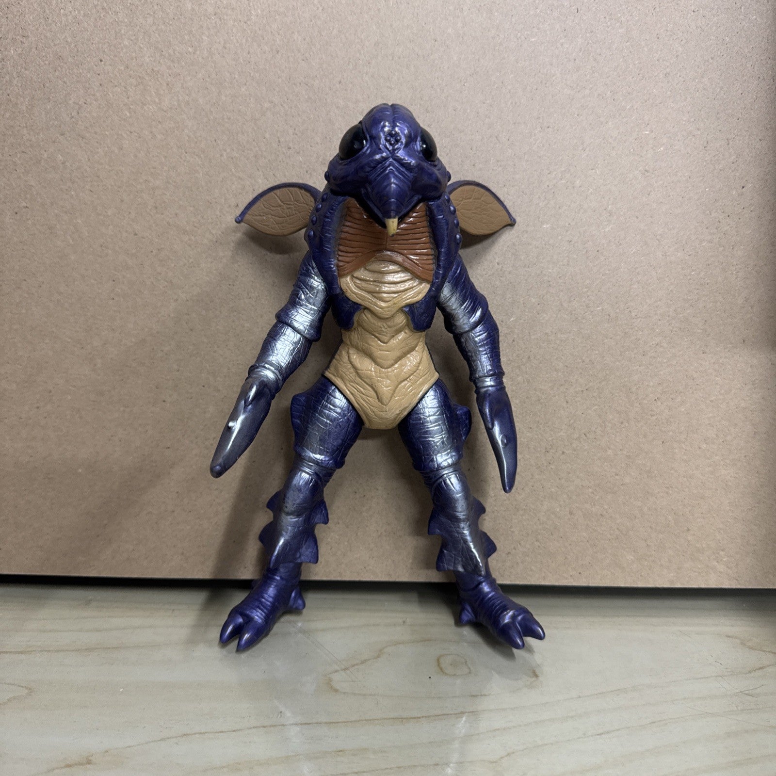 MIGHTY MORPHIN POWER RANGERS DELUXE EVIL SPACE ALIENS GUITARDO 8" FIGURE 1993
