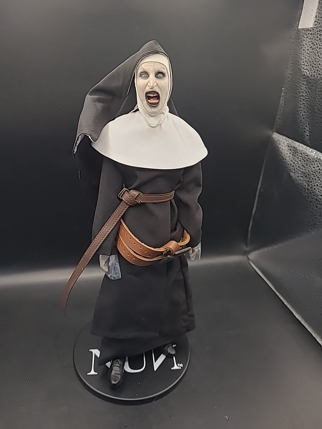 The Nun Valak: QMX Master Series Statue