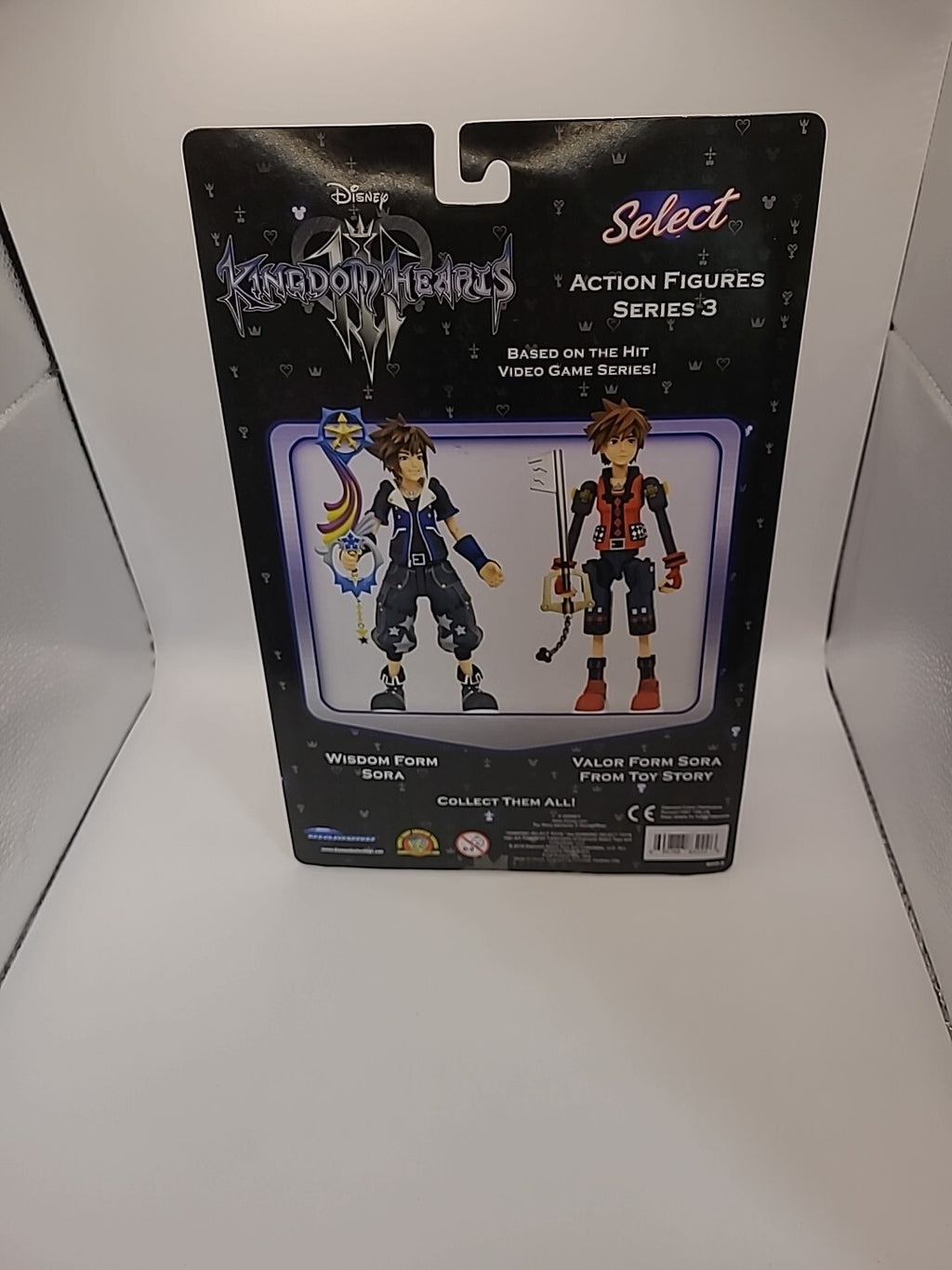 Kingdom Hearts III (3) Valor Form Sora Action Figure - Diamond Select Toys