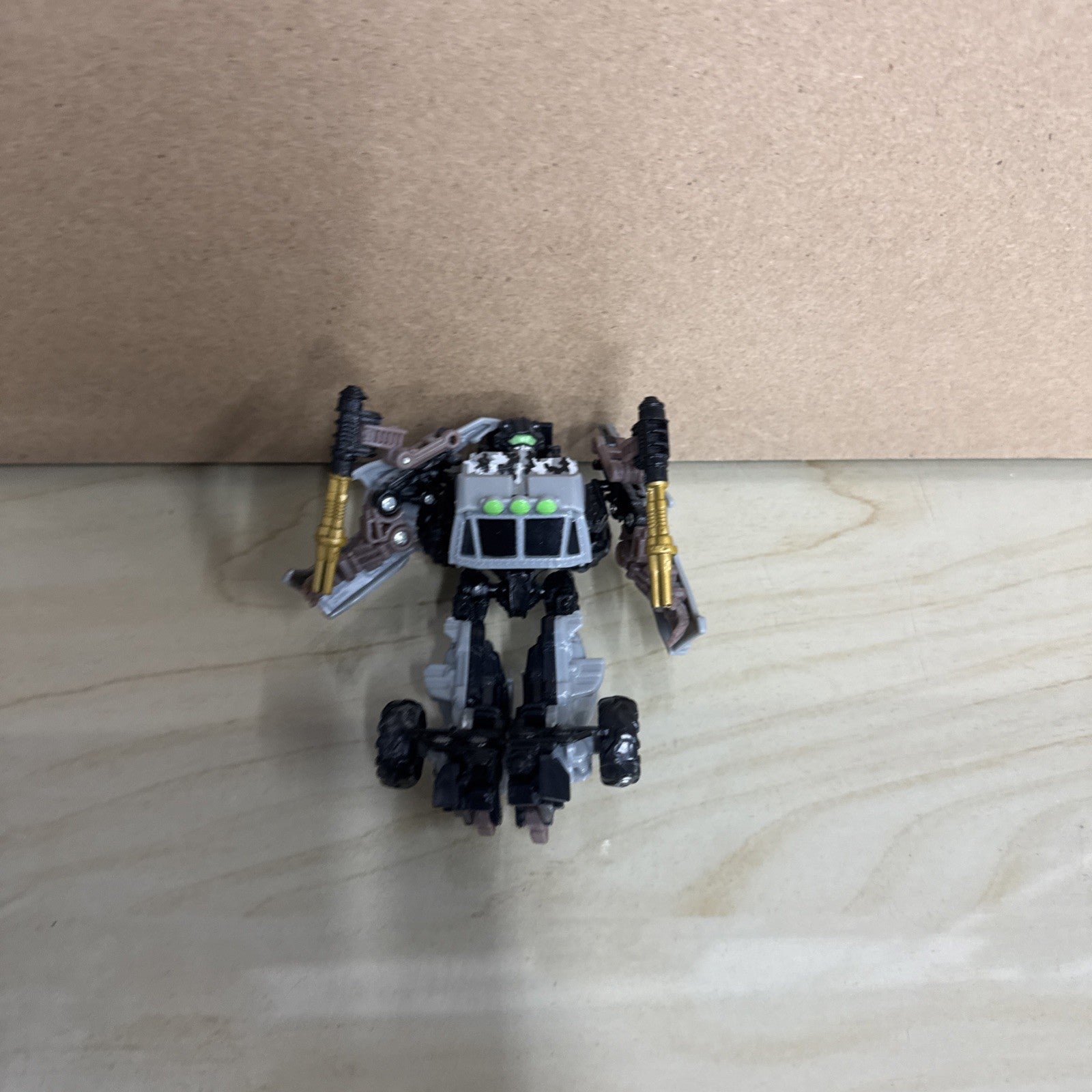Transformers Rollbar Infiltration Deluxe Class Action Figure Revenge of Fallen