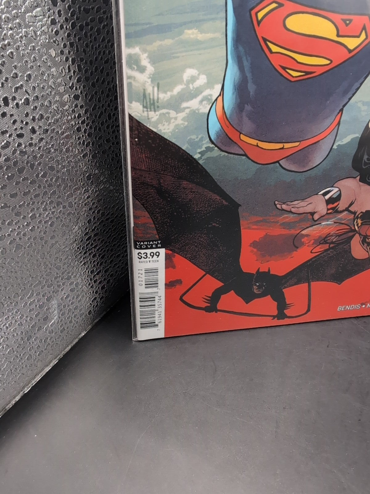 SUPERMAN 17 - ADAM HUGHES VARIANT  COVER (MODERN AGE 2020) 