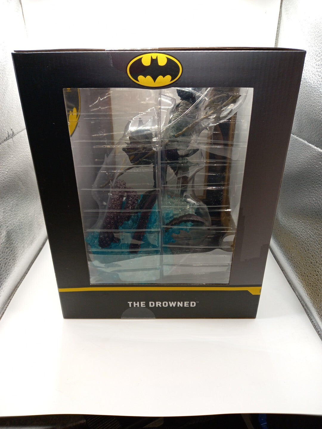 DC Batman The Drowned Gallery Diorama  Diamond Selects
