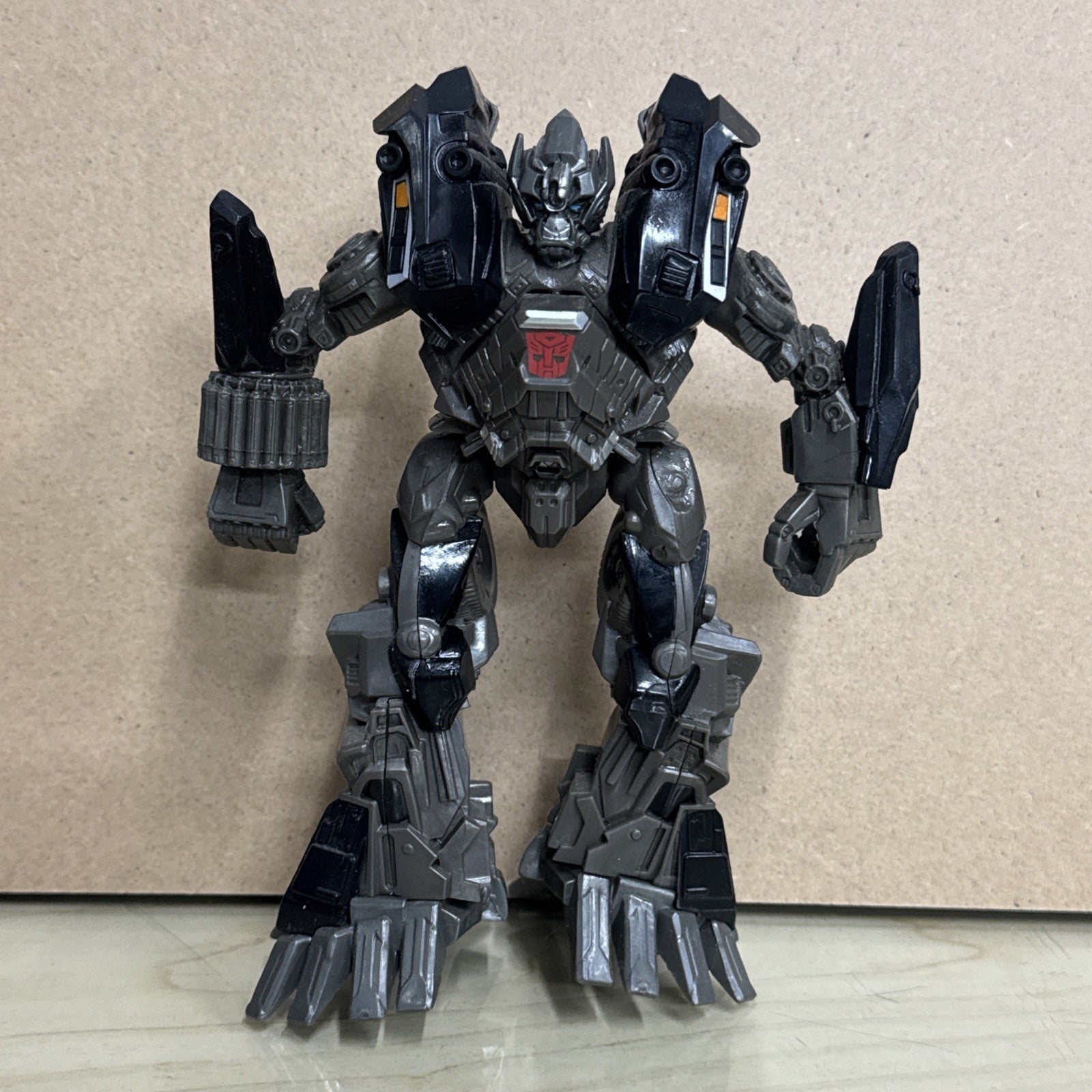 Transformers: Dark Of The Moon - Robo Fighter Action Figures - Ironhide 