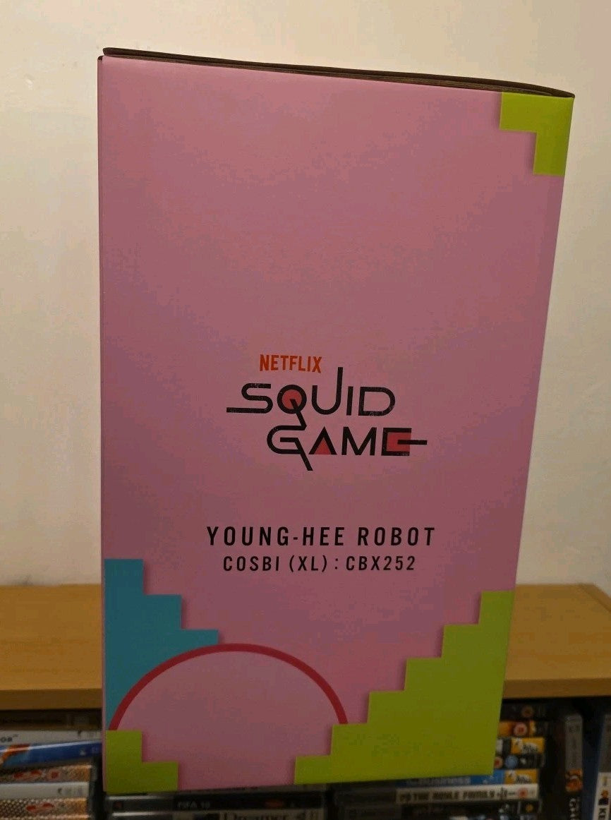 Hot Toys Cosbi Squid Game Young-hee Robot XL Size Action Figure Toy Sapience New