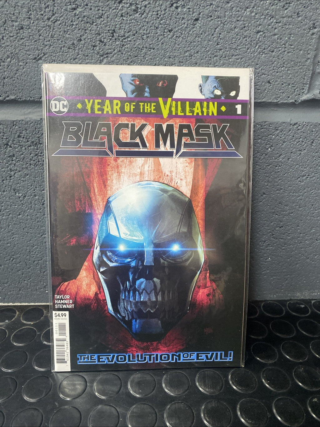 BLACK MASK YEAR OF THE VILLAIN # 1 * DC COMICS *