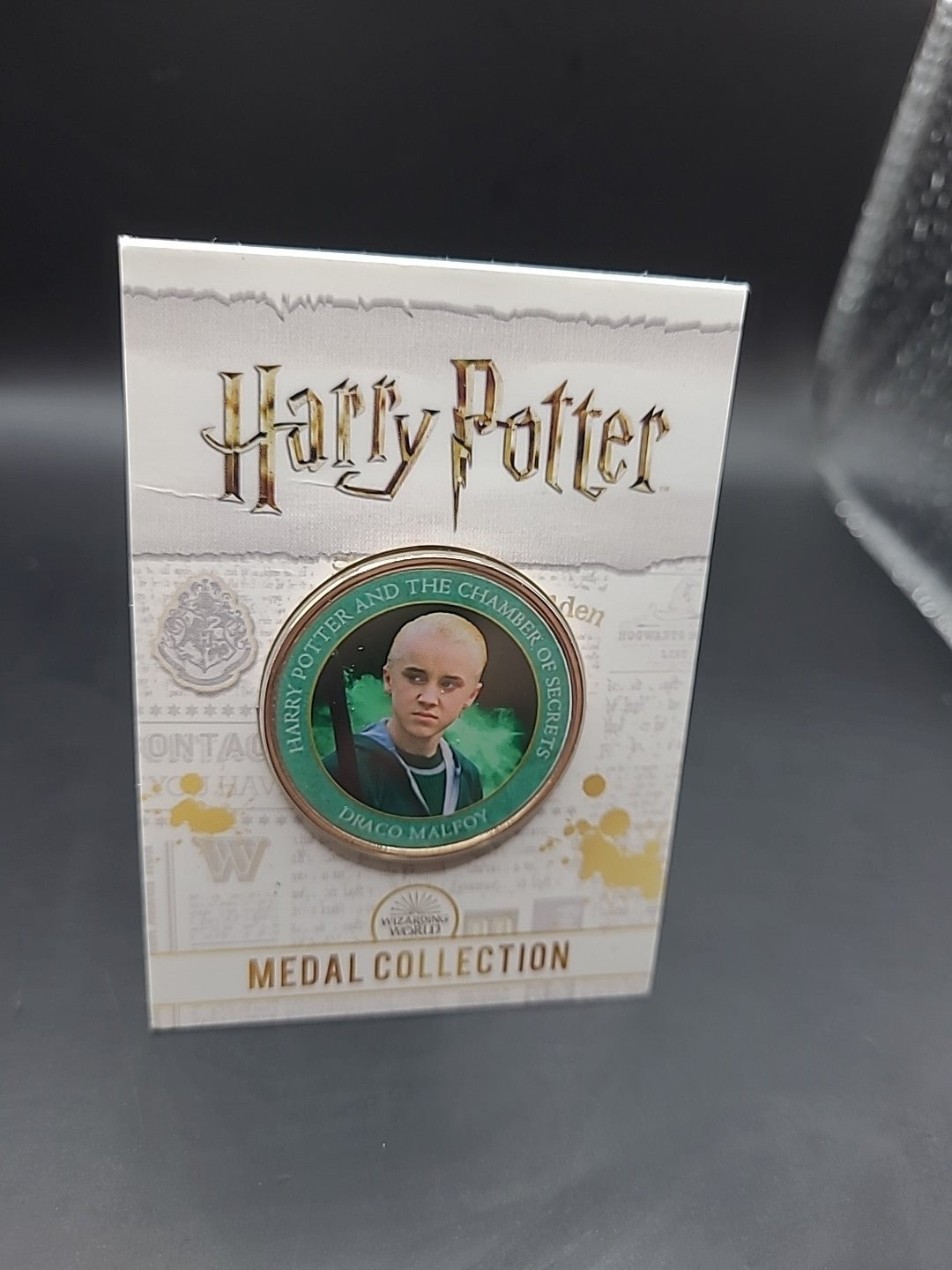 RARE HARRY POTTER MEDAL COIN IN CARD DRACO MALFOY THE CHAMBER OF SECRETS
