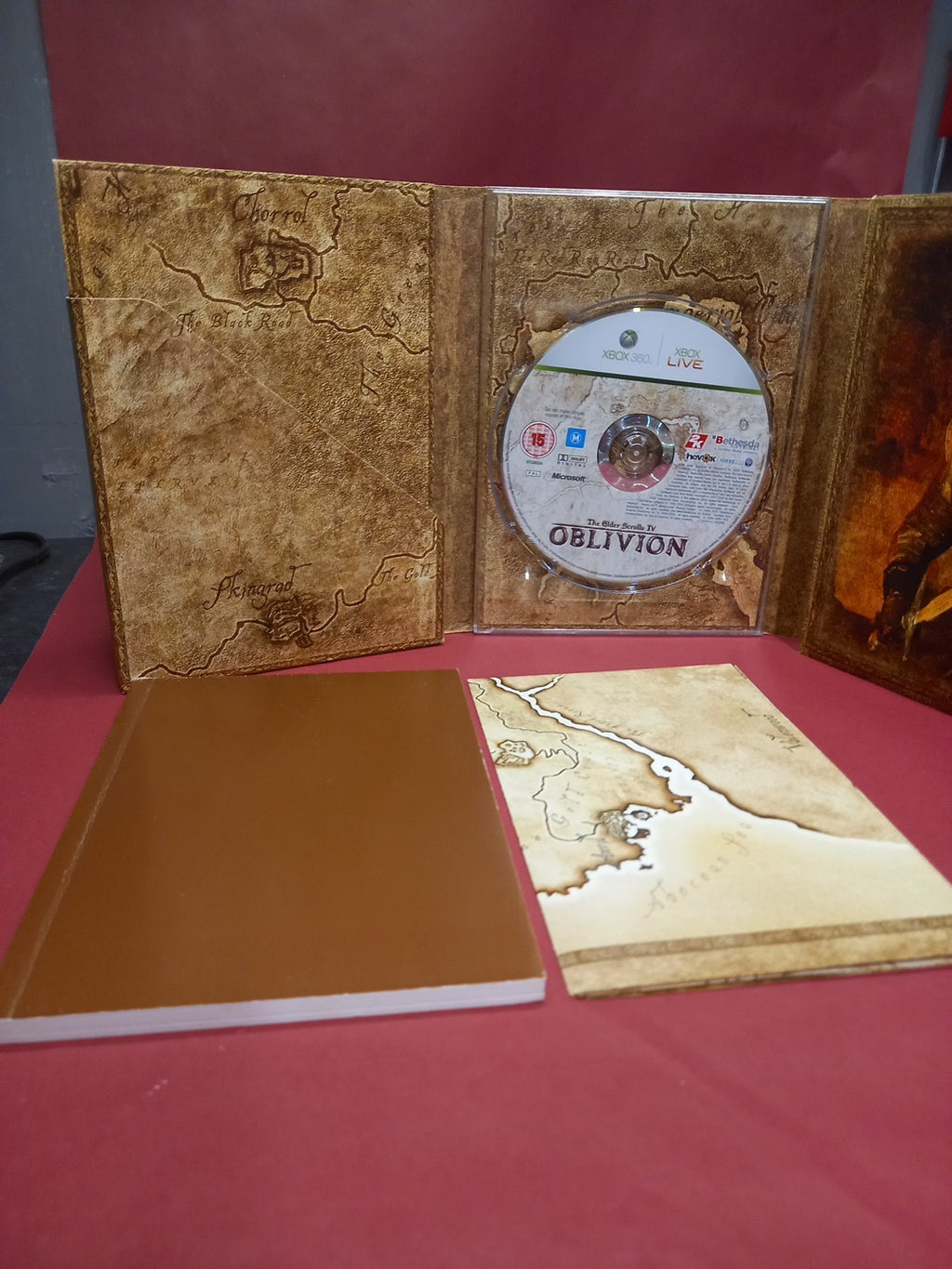 The Elder Scrolls IV: Oblivion -- Collector's Edition (Microsoft Xbox 360, 2006)