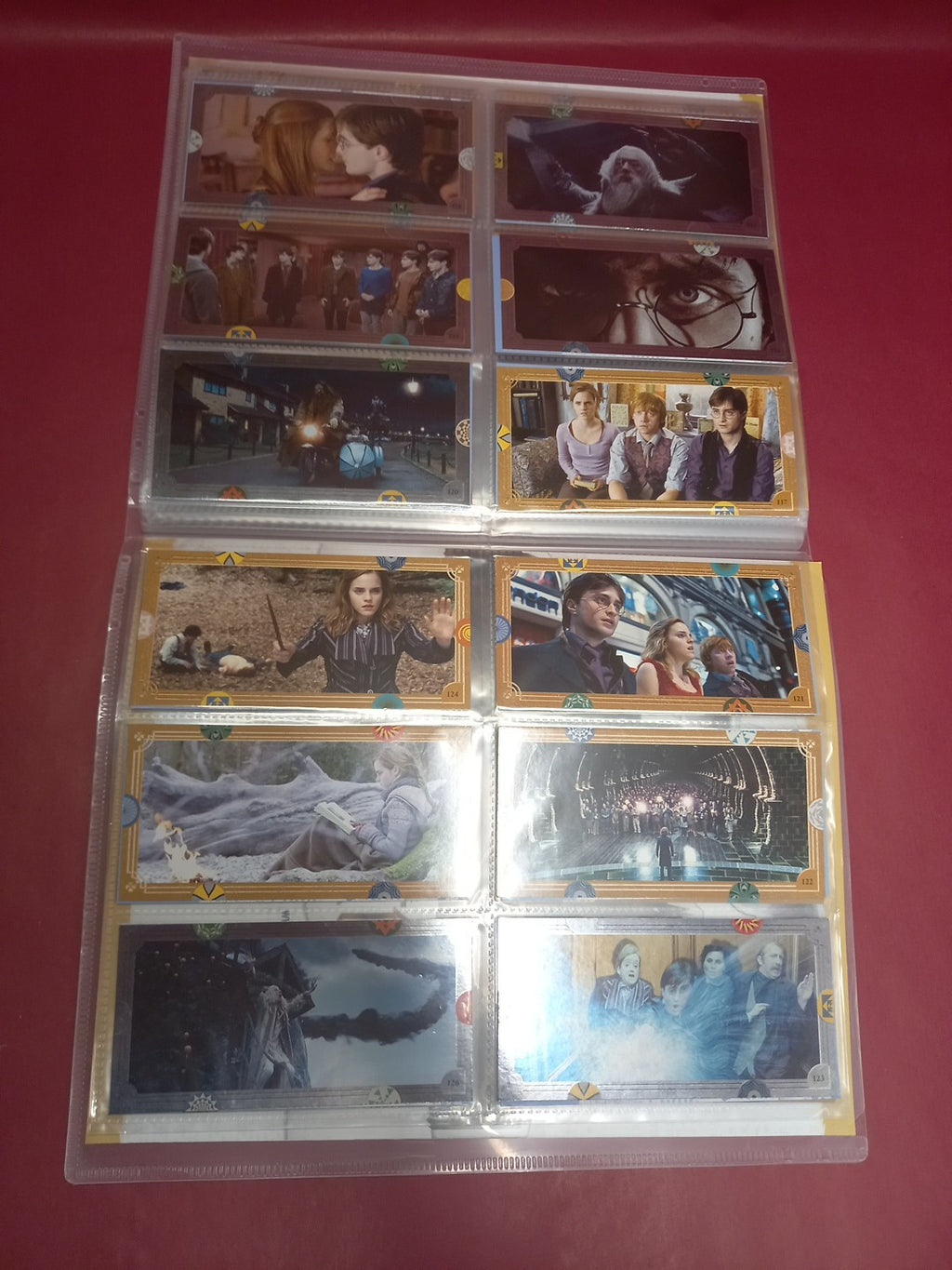 Harry Potter (Contact) Trading Card Album Complete With 140 Trading Cards 