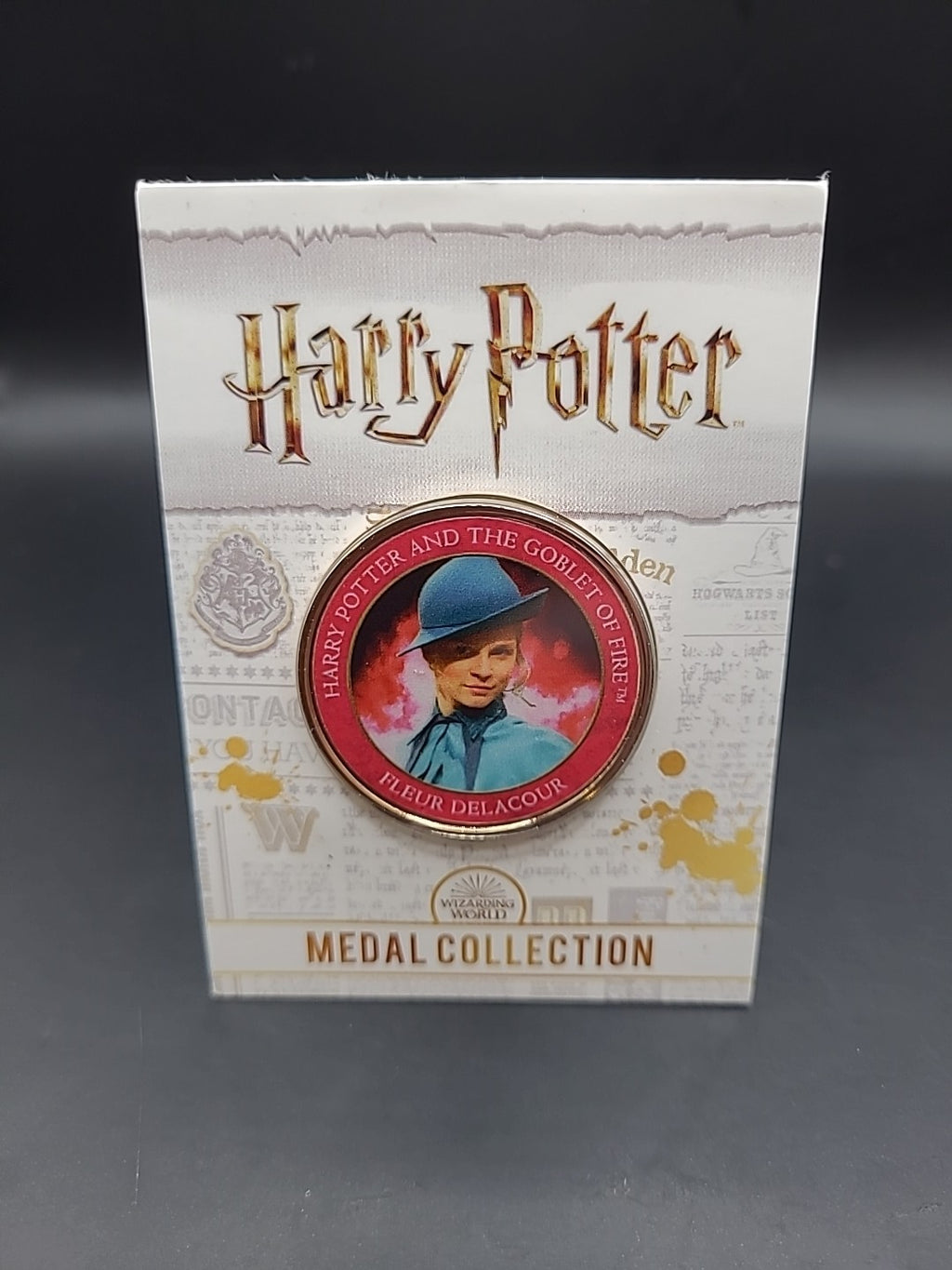 RARE HARRY POTTER MEDAL COIN IN CARD THE GOBLET OF FIRE FLEUR DELECOUR