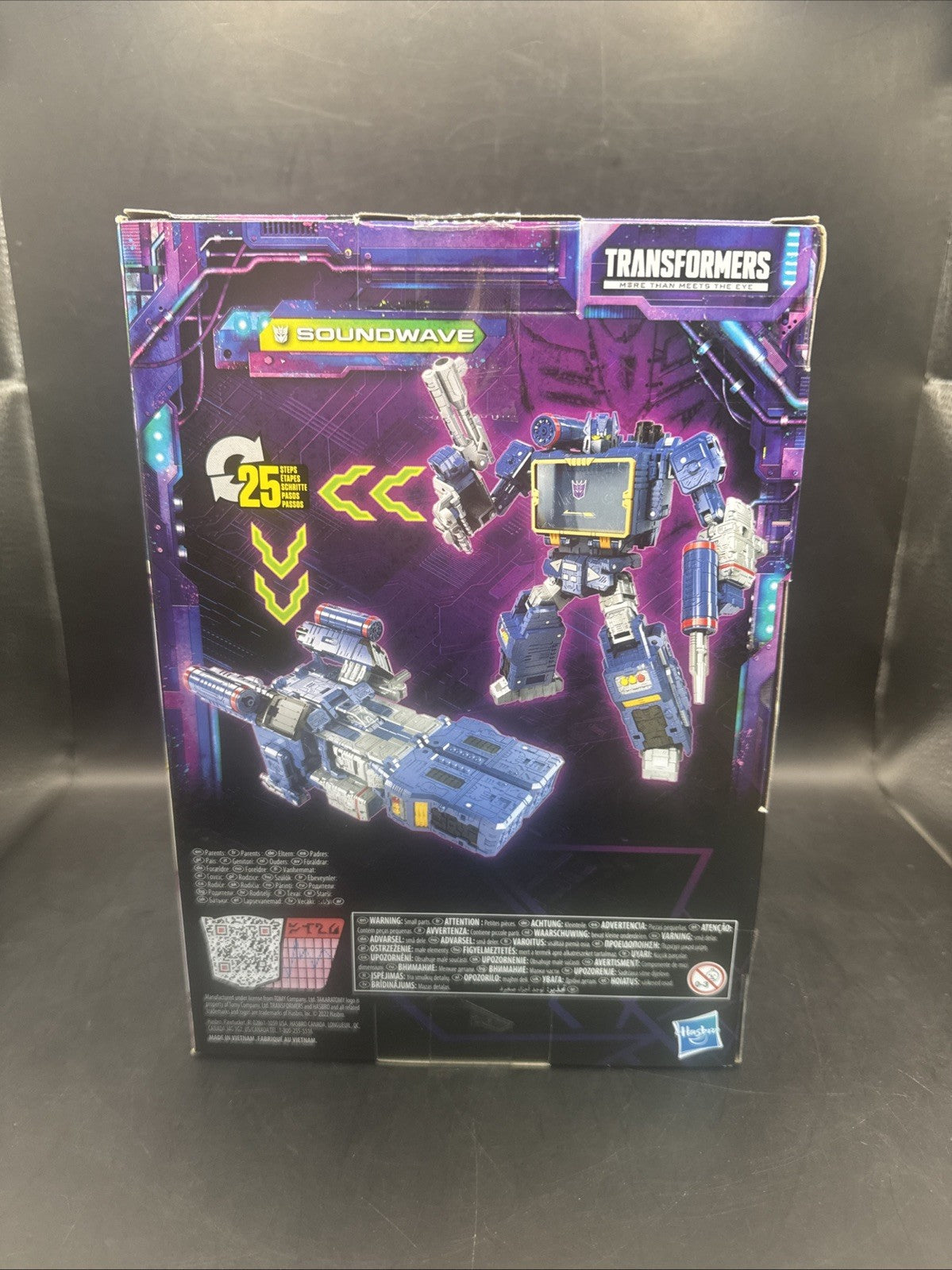 Transformers Generations Legacy Voyager Soundwave