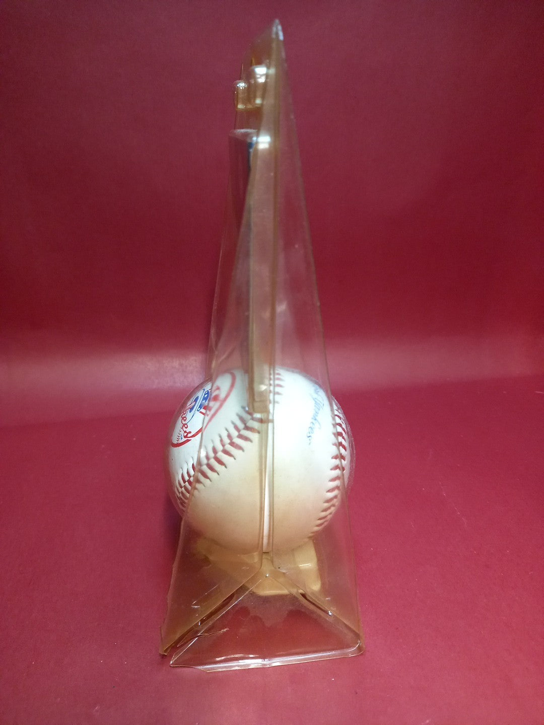 New York Yankees Logo Fotoball 2002 Souvenir baseball collectible ball