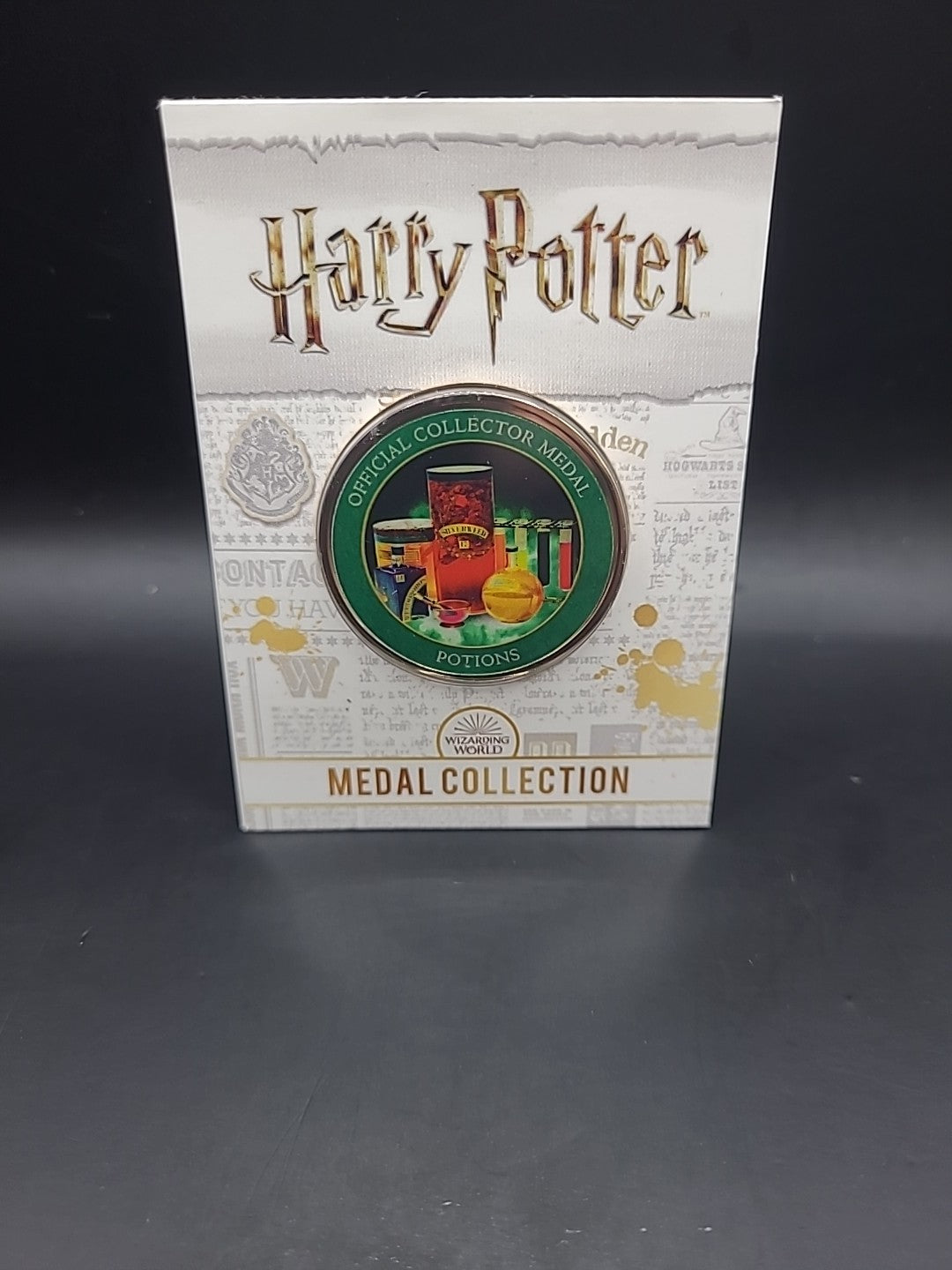 Harry Potter Medal Coin Collection - Artefacts And Spells - Potions