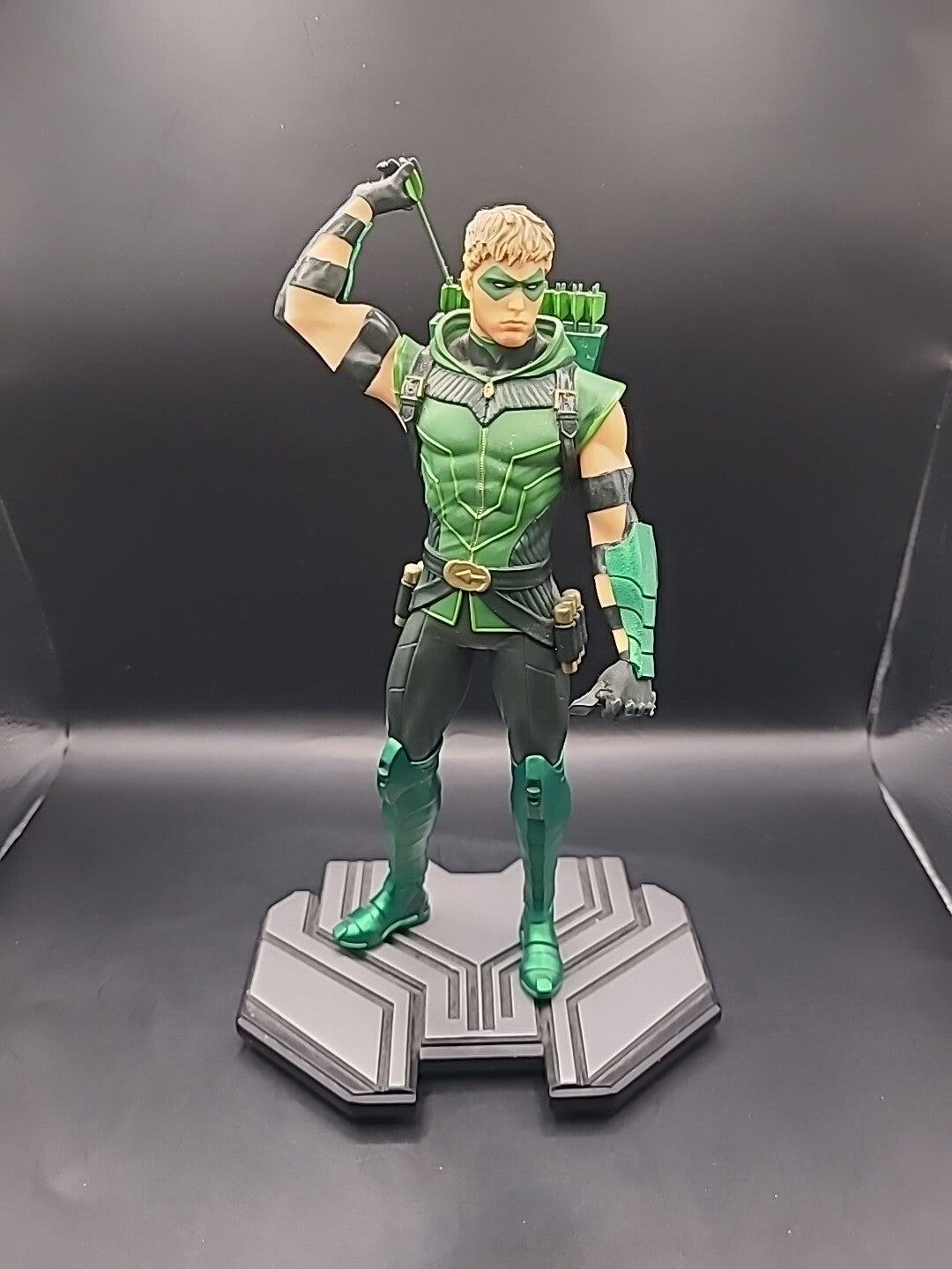 DC Comics Icons Green Arrow Numbered Limited Edition DC Collectibles