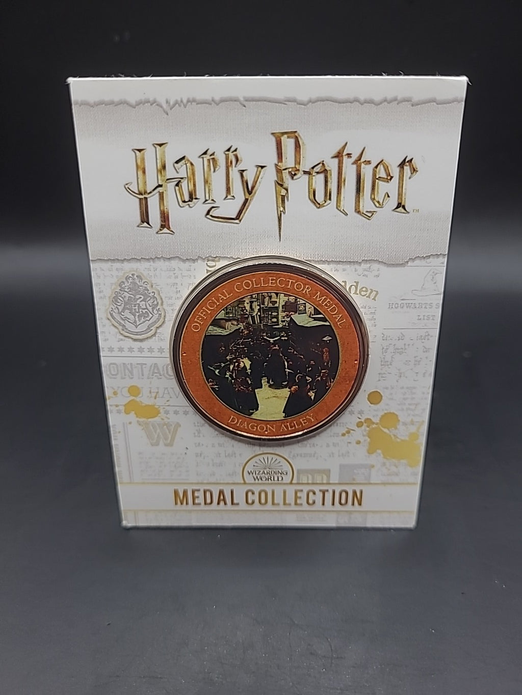 Harry Potter Official Medal Collection - ORANGE - DIAGON ALLEY