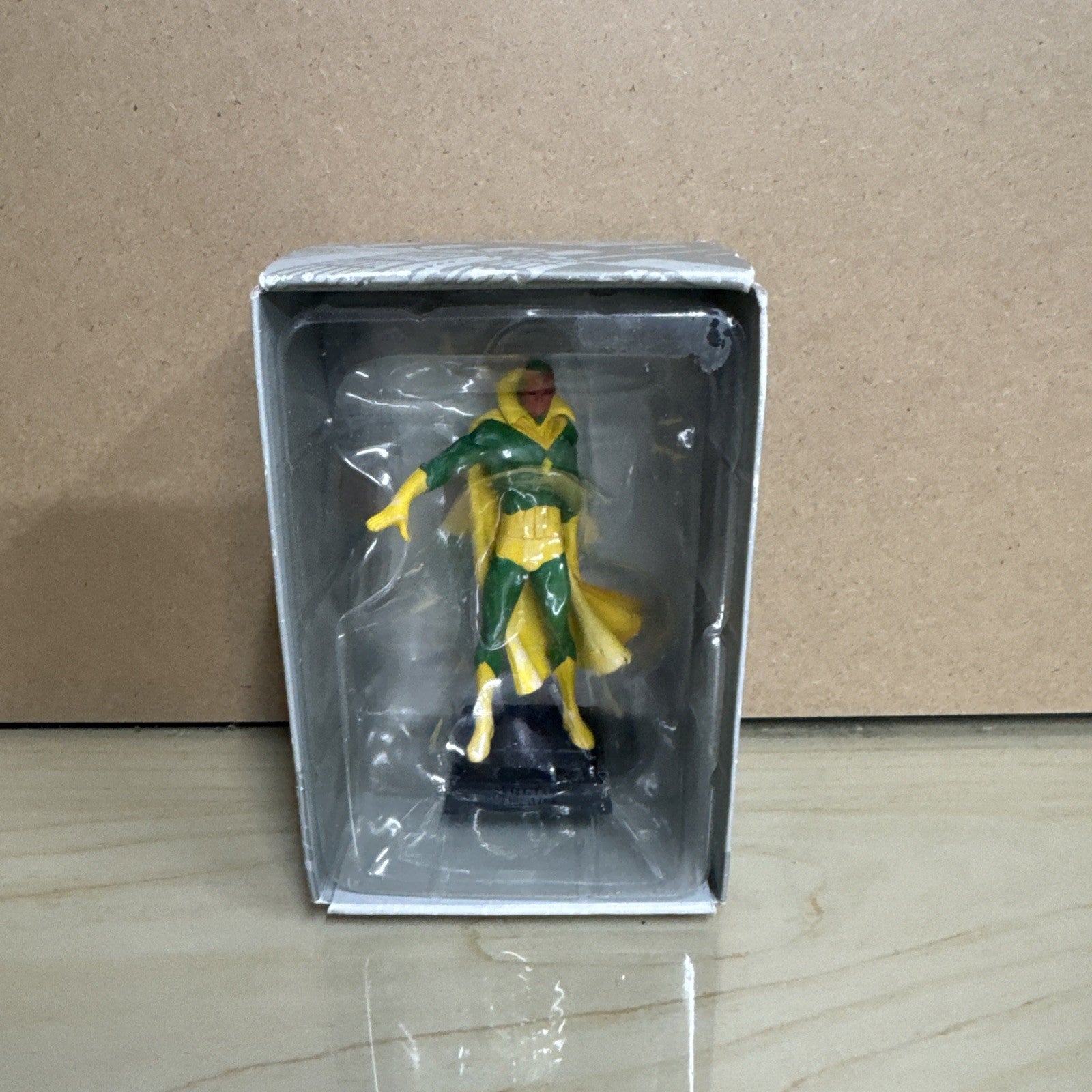Eaglemoss The Classic Marvel Figurine Collection loose Vision issue #48