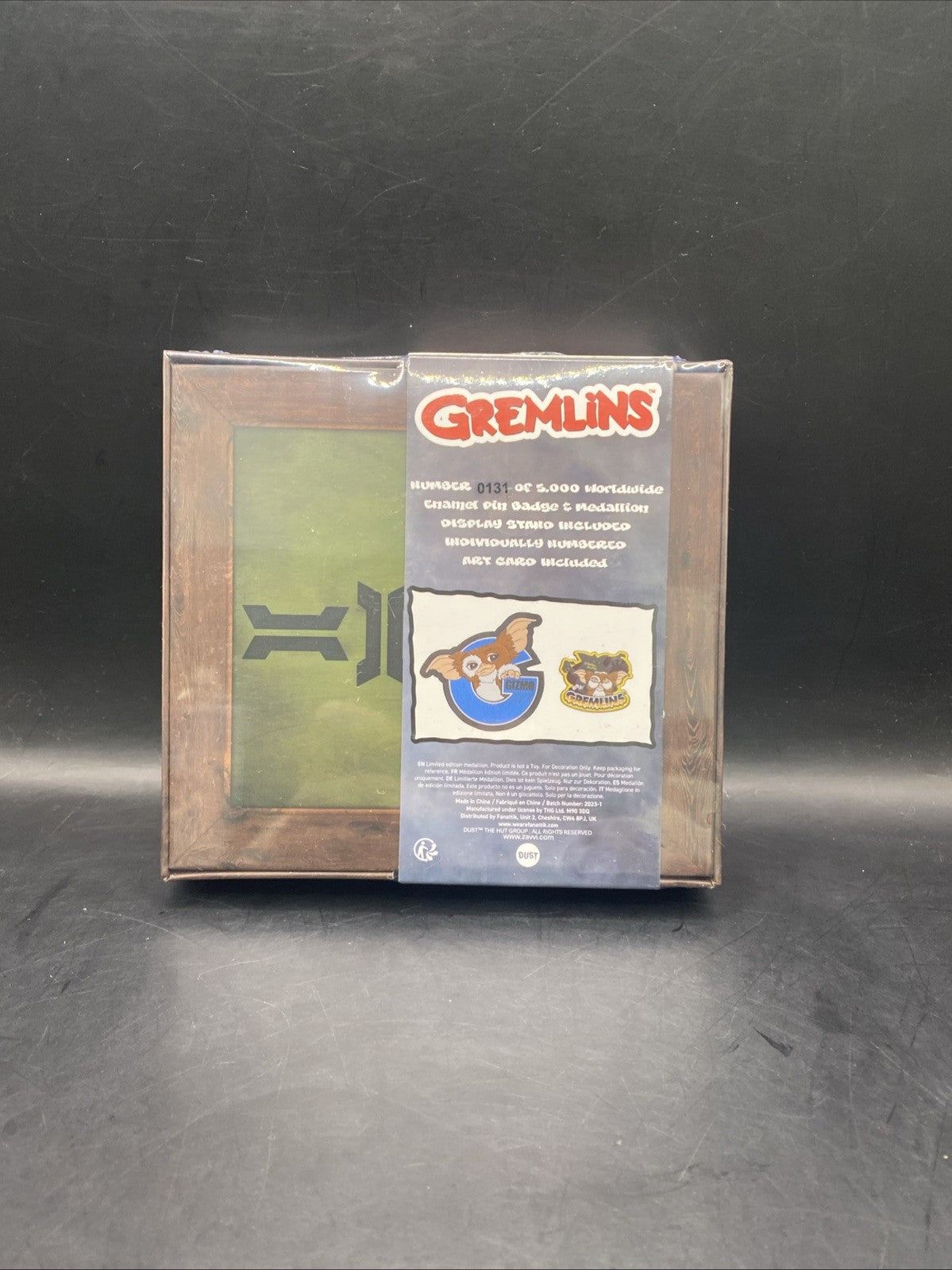 BNIB LIMITED EDITION GREMLINS PIN AND MEDALLION COLLECTOR'S SET