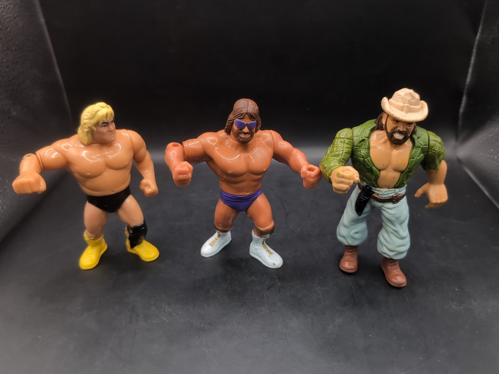 3 X WWF Hasbro Wrestling Figures Greg Valentine, Macho King & Skinner